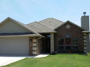 401 NW Granite Ave, Cache, OK 73527