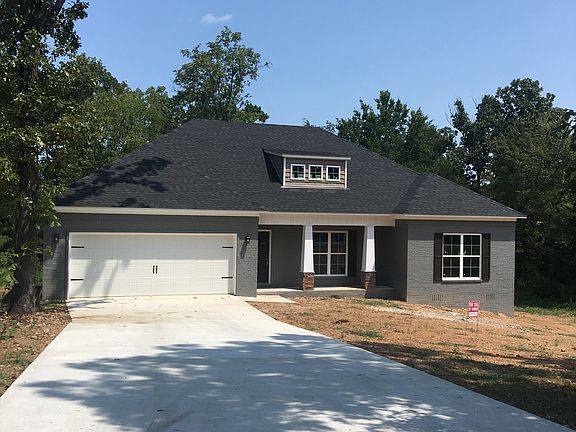 2nd image of 8 Cassidy Dr. Greenbrier