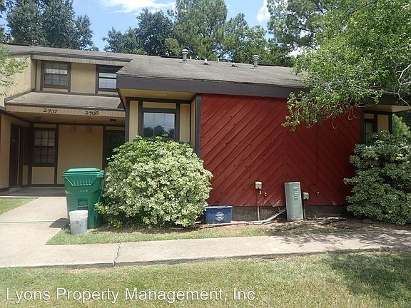 2nd image of 2705 Sheridan Pl