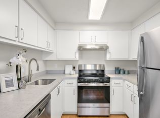 950 N 2nd St #47, Silverton, OR 97381