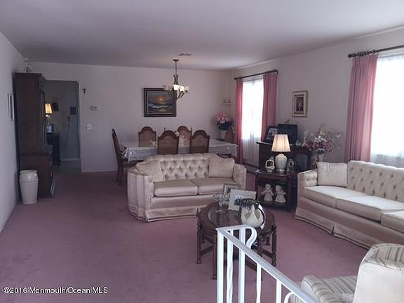 3rd image of 173 Cabrillo Blvd
