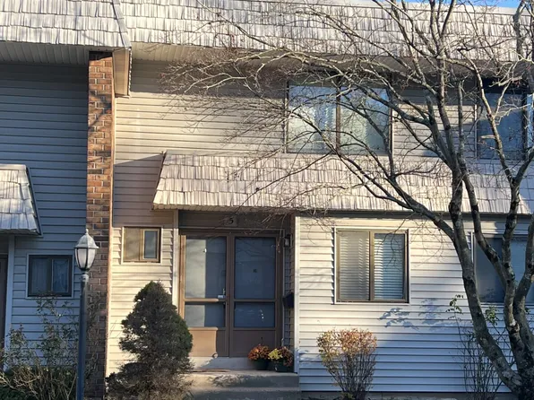 5 Chestnut Court #5, Cromwell, CT 06416