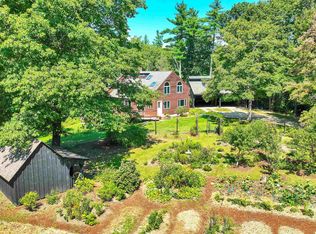 388 Pettingill Hill Rd, Lyndeborough, NH 03082