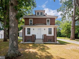 315 W Butler Ave, Vineland, NJ 08360