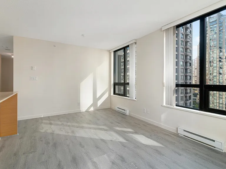 909 Mainland St #1409 — Photo 7