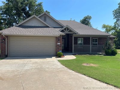 205 W 53rd Ct, Sand Springs, OK, 74063