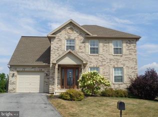 12 Kennsington Ct, Carlisle, PA 17013