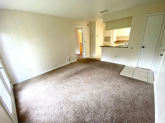 5th image of 2550 N Alafaya Trl APT 10105