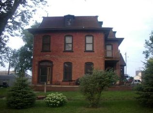 207 Hager St E, Grand Junction, IA 50107