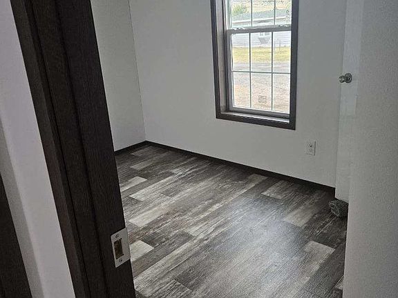 4th image of 417 W 4th Ave #2