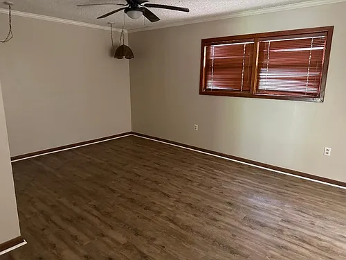 100 Shellwood Dr Photo 1