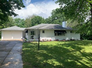 18475 Kern Rd, South Bend, IN 46614