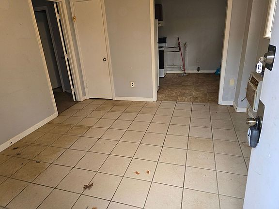 2nd image of 2612 Gaston Ave APT C