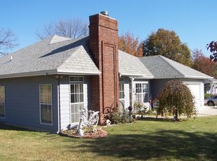 516 S Prewitt St, Nevada, MO 64772