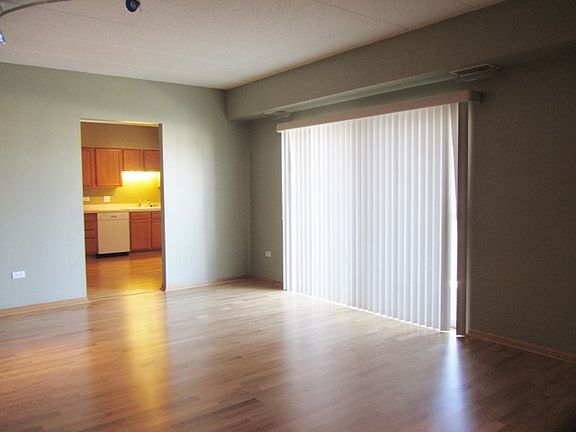 4th image of 5351 W Mint Julip Dr APT 204