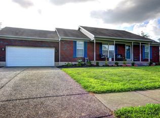 10002 Lancewood Rd, Louisville, KY 40229