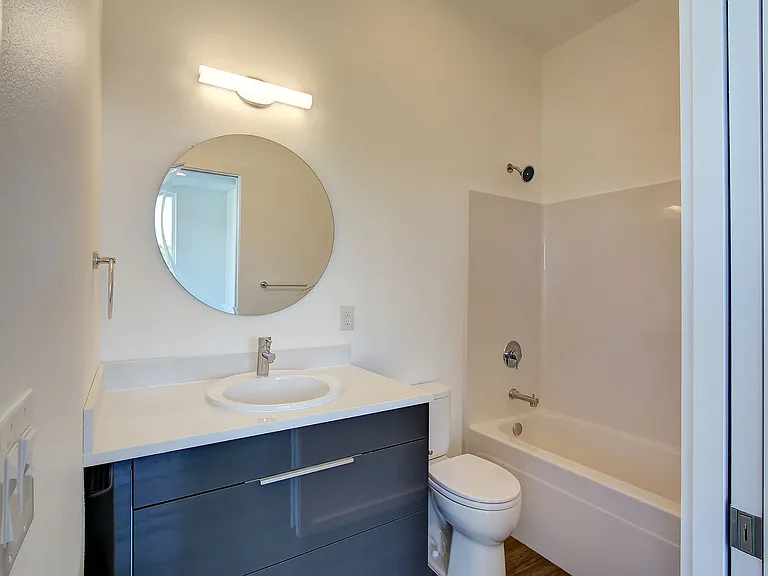 1410 S King St #8 — Photo 9