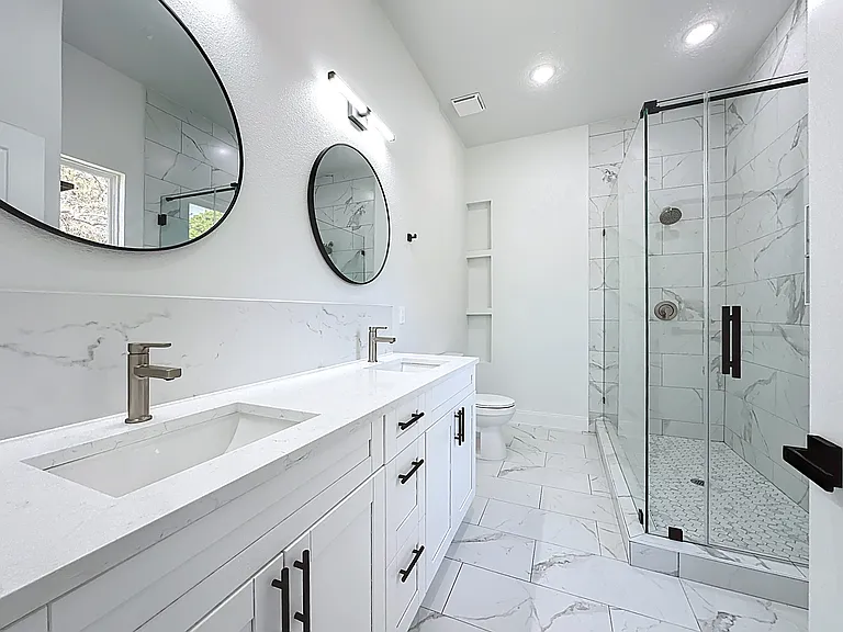 2121 Broad Water Dr — Photo 43