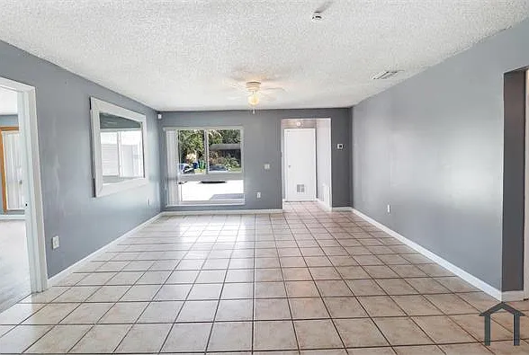 12321 NW 29th St — Photo 6