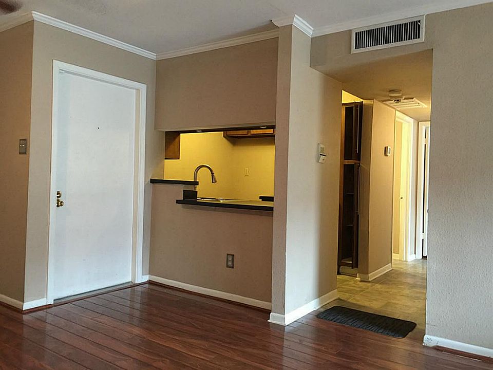 1st image of 8519 Hearth Dr