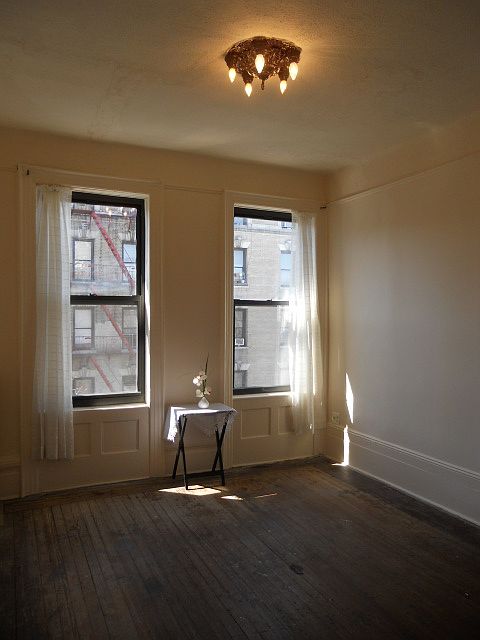 1st image of 79 Hamilton Pl