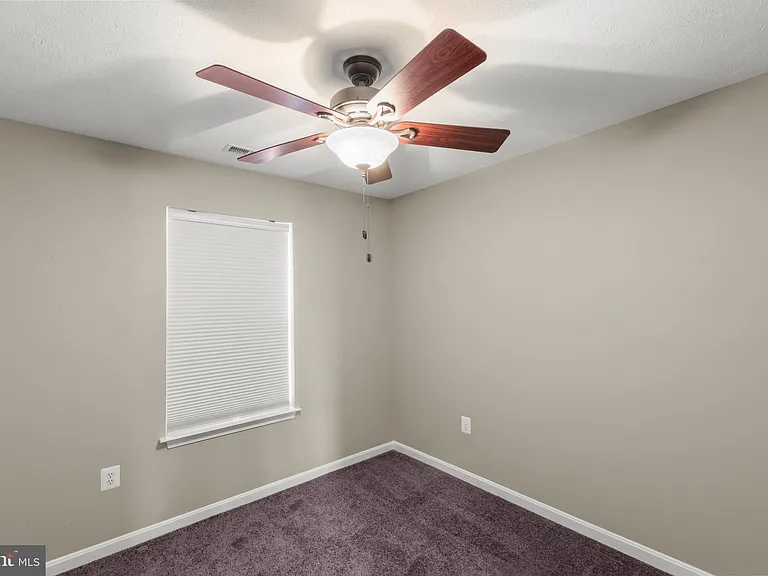 174 Equestrian Dr — Photo 16