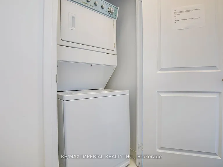 65 Speers Rd #711 — Photo 23