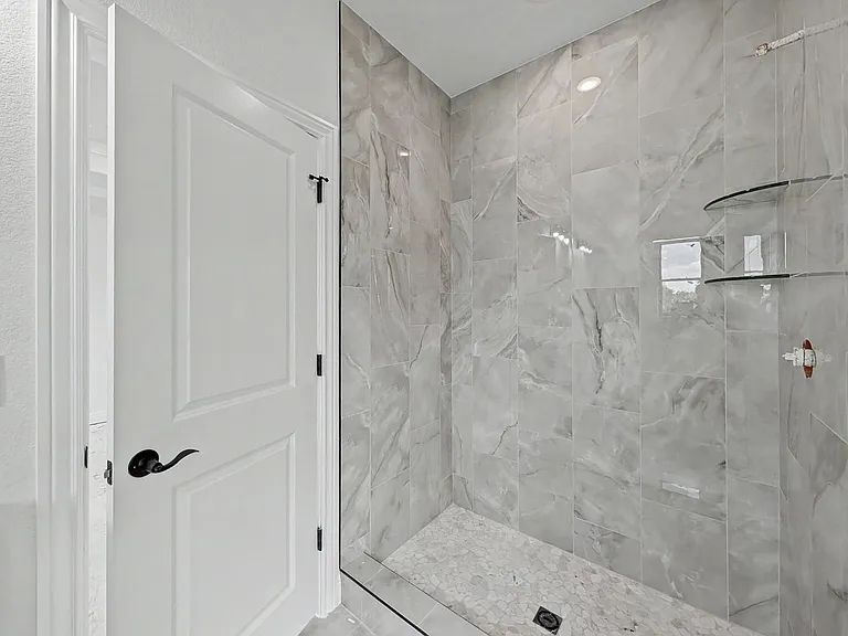 7767 Scenic Valley Ave — Photo 13