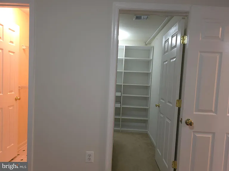 15546 Miller School Pl — Photo 12