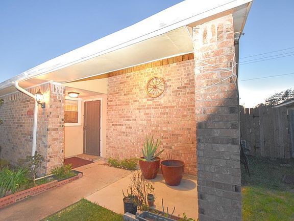 4th image of 16522 Monte Carlo Ln