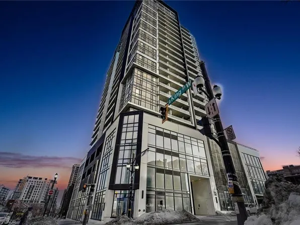 15 Queen St S #1204, Hamilton, ON L8P 0C6