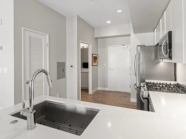 445 Island Ave #703 — Photo 13