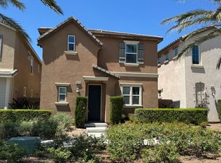 6072 Snapdragon St, Corona, CA 92880
