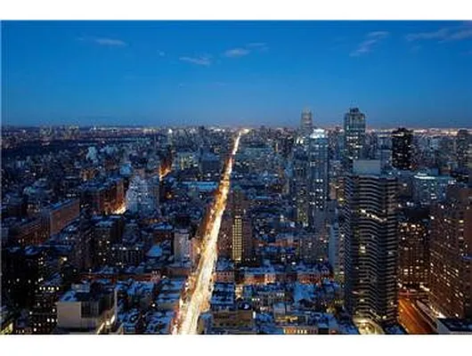 Rented by Douglas Elliman | media 20