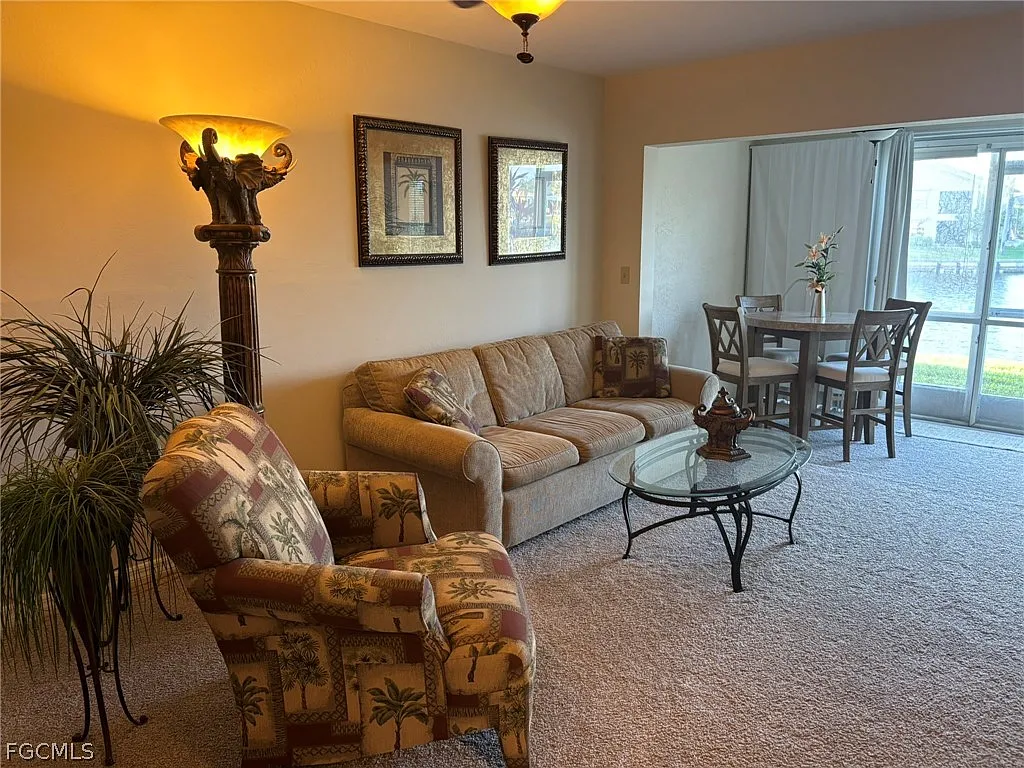 2 bed, 2.0 bath, 1022 sqft, $3,200 — Photo 2