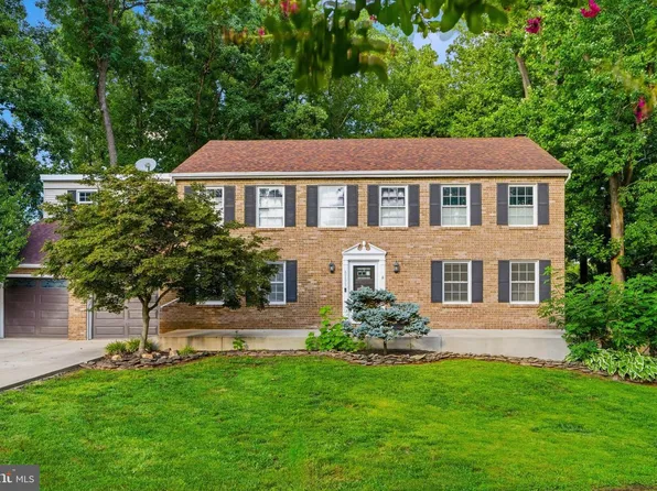 6133 Covered Bridge Rd, Burke, VA 22015