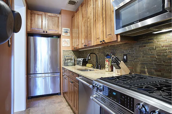 Sold by Stribling | media 12