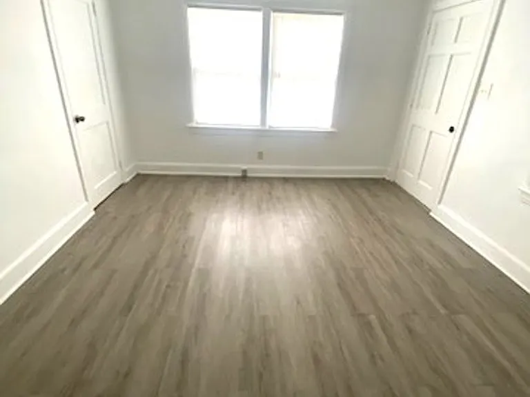 837 Fulton Ave — Photo 10