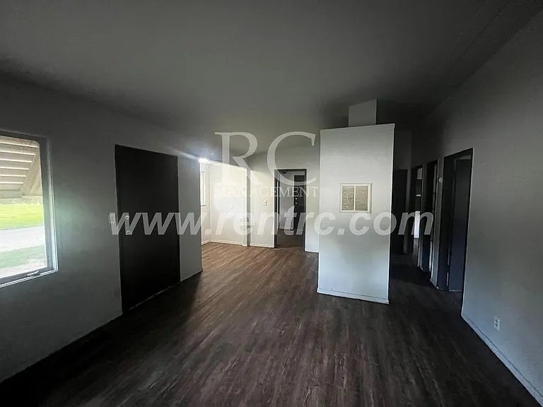 413 N Beard St #N — Photo 6