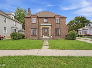 733 N Main St, Fostoria, OH 44830