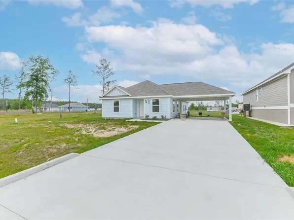 18433 Novarra Dr, Conroe, TX 77306