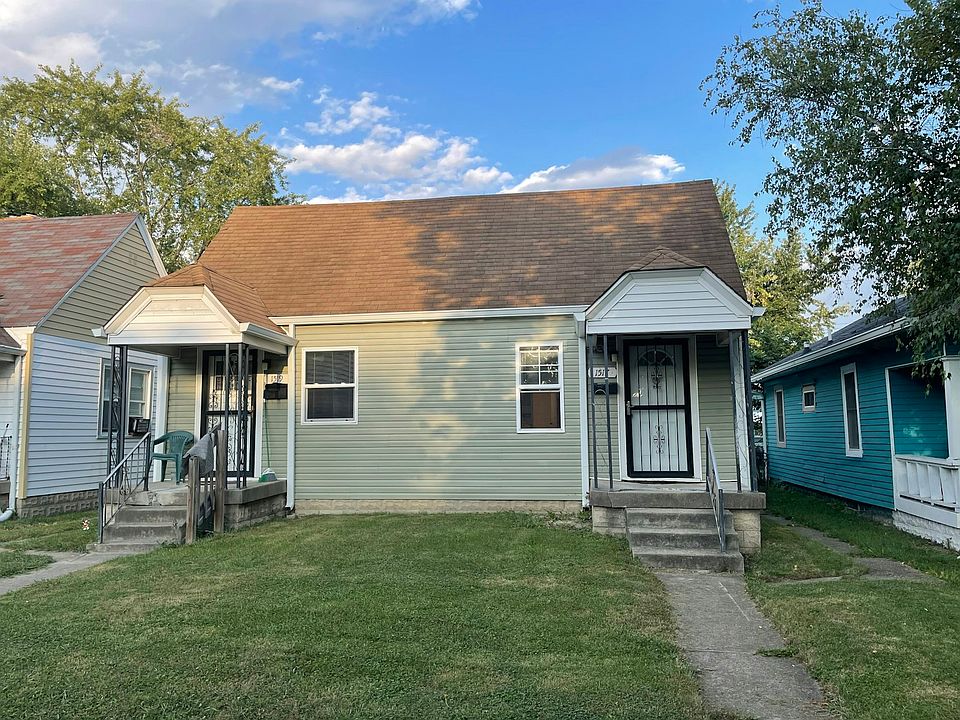 Front of House (Unit on Right)