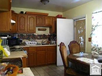 2nd image of 1186 E Elma St