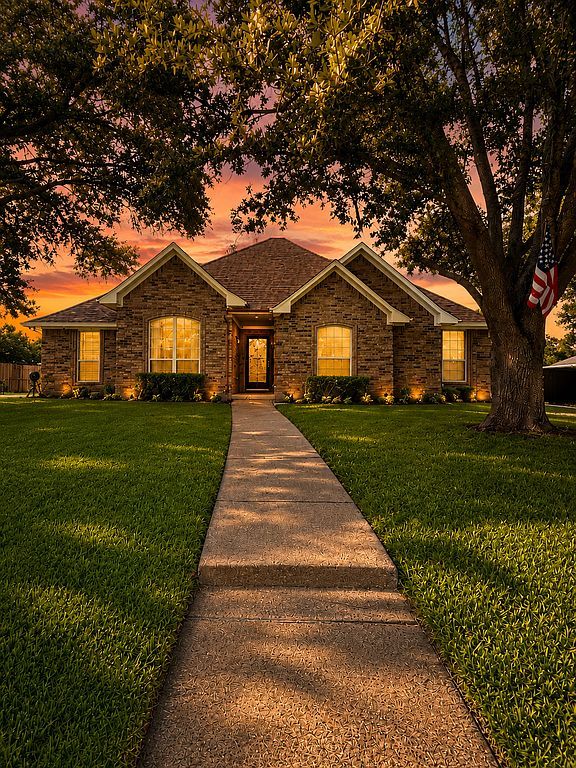 3704 Snow Creek Dr - Property Image