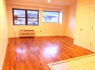 25-22 Hoyt Ave S #AA2, Astoria, NY 11102