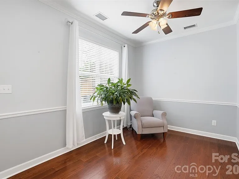 19512 Topgallant Dr — Photo 14