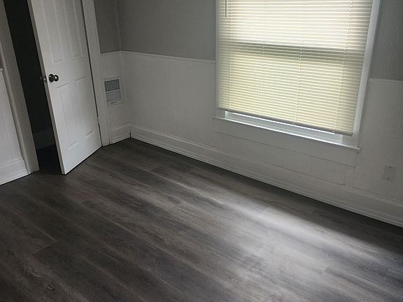 4th image of 265 Wrexham Ave #263