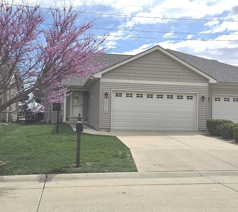 1st image of 2216 Pebblebrooke Ln #2216