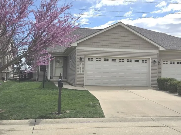 2216 Pebblebrooke Ln #2216, Urbana, IL 61802