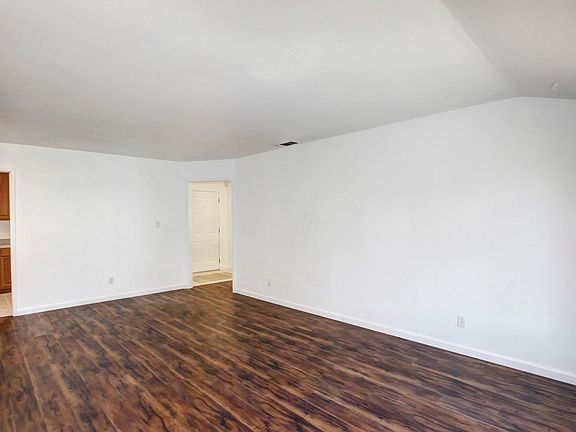 4th image of 1340 Rushden Dr